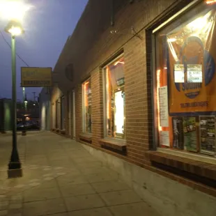 Find SOS in the walkway off Moro.