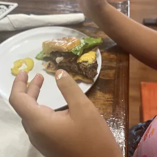 1/2 pound burger