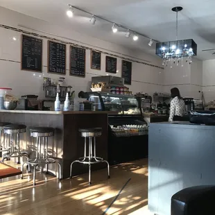  woman sitting at the counter