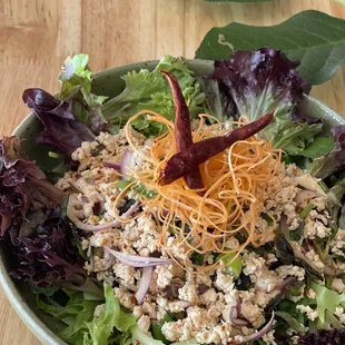 larb kai