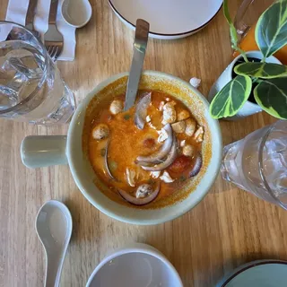 Tom Kha