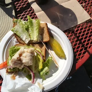 Looked like they threw this together with their eyes closed. Their eyes MUST have been closed because they left out the avocado.