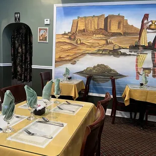 sushi and sashimi, interior