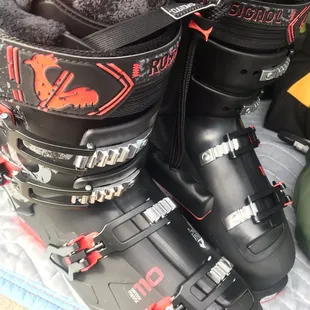 Amazing service and another pair of boots to get me through the next 15-20 years!