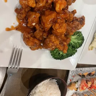 L11. General Tso's Chicken Lunch Special