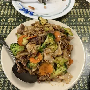 Pad N3. See Ew Noodle