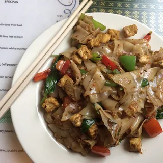 N6. Drunken Noodle