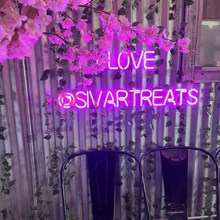 The decor is really cute and they made it very marketable/appealing for those who post on social media