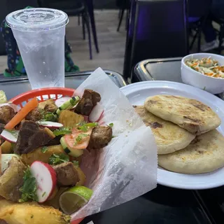 YUCA Y CHICHARRON (pork)