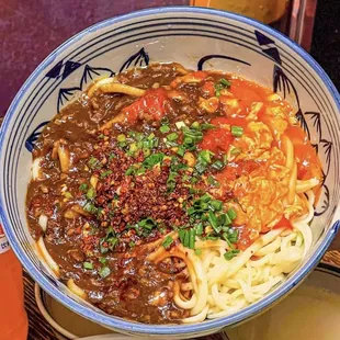 **Three-in-One**  
   *Zha Jiang  + Tomato &amp; Egg  + Oil-Poured *