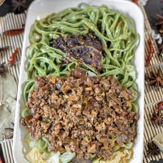 N7. Home-Made Meat Sauce Green Noodle