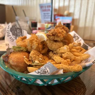 Combo Basket with Chicken strips, shrimp and calamari as my 3 choices