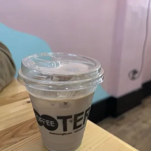 vanilla iced oat milk latte
