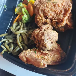Friend Chicken, mixed vegetables and seasoned green beans