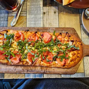 Margarita Flatbread Pizza