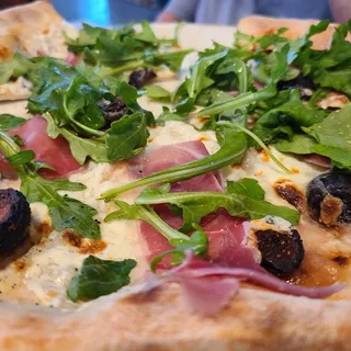 Fig & Prosciutto Pizza