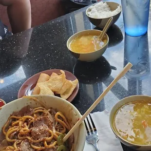 Delicious foods and unlimited amounts