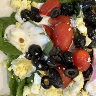 Custom salad from salad bar