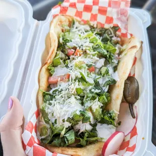 Chicken masala chalupa