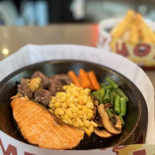 Teriyaki Salmon Steak Deluxe W/Rice