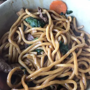 Recipe: beef, a lot of spinach, carrots, noodles, 2 house sauce, 1 soy sauce , 1 teriyaki sauce, dash of chili oil, 3 sugar water
