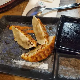 Pork dumplings (gyosas)