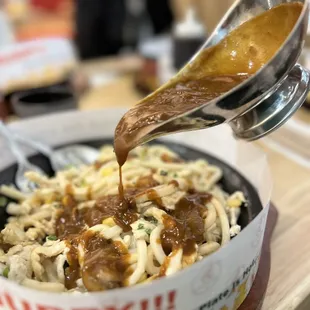 Curry sauce - action shot