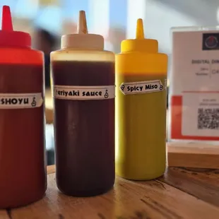 gotta have the sauces