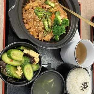 Yellow Braised Chicken Combo(Boneless)