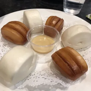 Steamed and Fried Chinese Bread with Condensed Milk