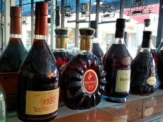 Big T's Seafood Market Bar