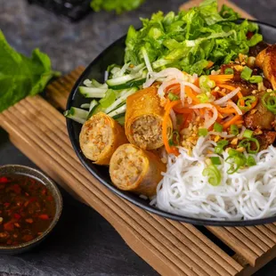 Grilled Chicken &amp; Eggroll Vermicelli Noodle