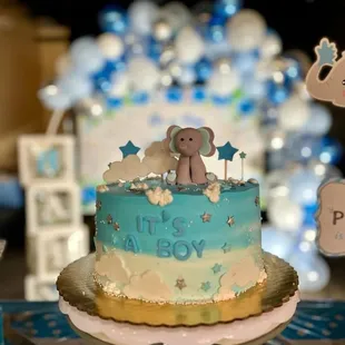 The beautiful cake that was made by SJ!