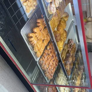 SK Donut shop is the best in the San Joaquin the Cinnamon Toast Crunch donut is highly recommended