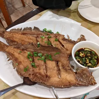 Deep Fried Fish Filet with Salt & Pepper Sauce