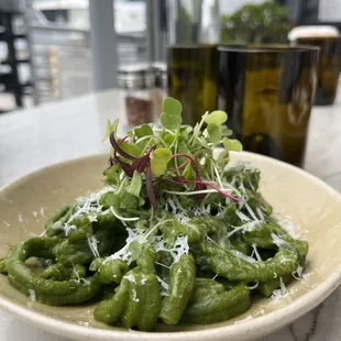 Spinach and pesto pasta! 10/10