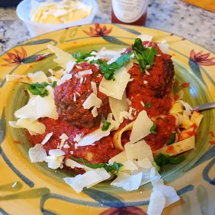 Skarsgard ingredients: fresh fettuccine, shaved parm, meatballs, sauce