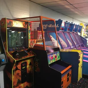 Broken arcade games :/