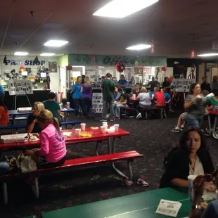 A crowded Tuesday night