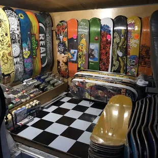 Only Skate Shop on the North Shore of Oahu !!!!