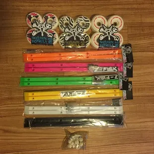 Bones wheels, Powell pivot cups, Z-flex rails