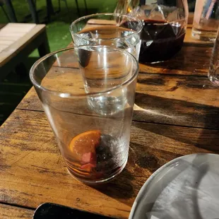 Sangria....it was good. But keep your old glass when they refill you or you end up missing the fruit.