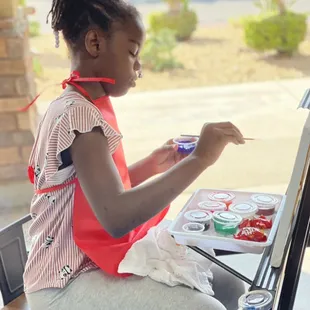 Artist spotlight. Another SketchN Artrepreneur painting live in our window seat.