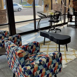 Teen/Adult seating area. Graphite and digital drawing stations accessible in this area.