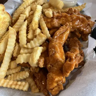 8 pc chicken strip in buffalo sauce