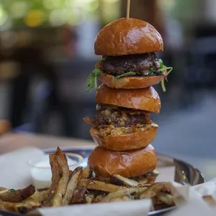 Three Awesome Sliders - IG: @nelson_eats