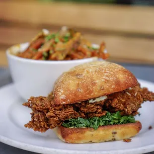 Fried Chicken Sammy - IG: @nelson_eats