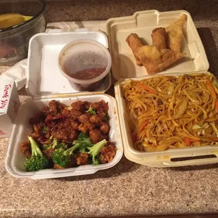 Orange chicken, beef Lomain, hot and sour soup. Complimentary egg rolls and crag ragoon! For less than $20