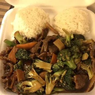 Beef with broccoli