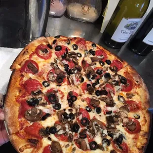 Check out the brick oven pizza! Pepperoni mushrooms and black olives!!